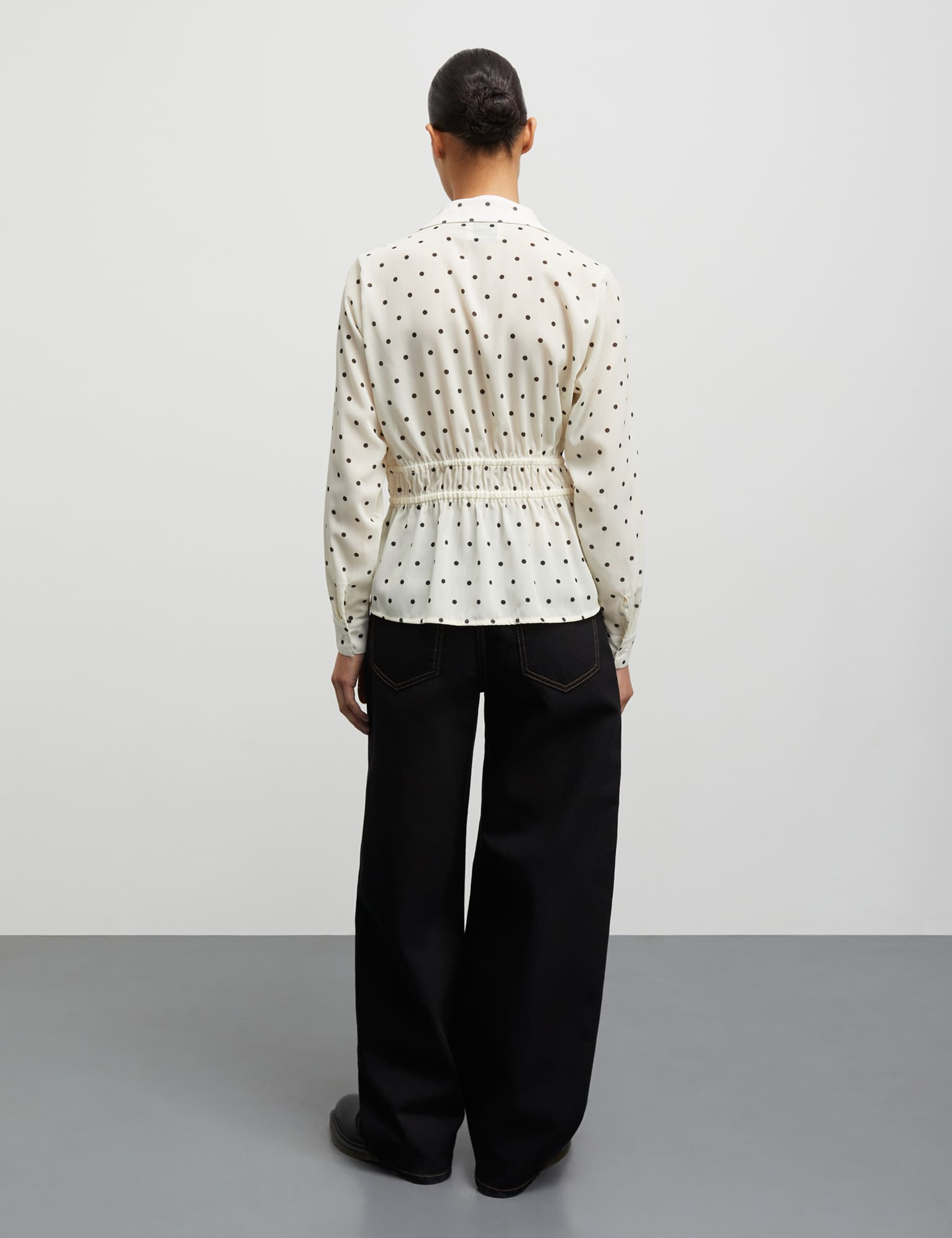 sheer-crink-erin-shirt-dot-aop-white_3.jpg Sheer Crink Erin Shirt, Dot AOP White