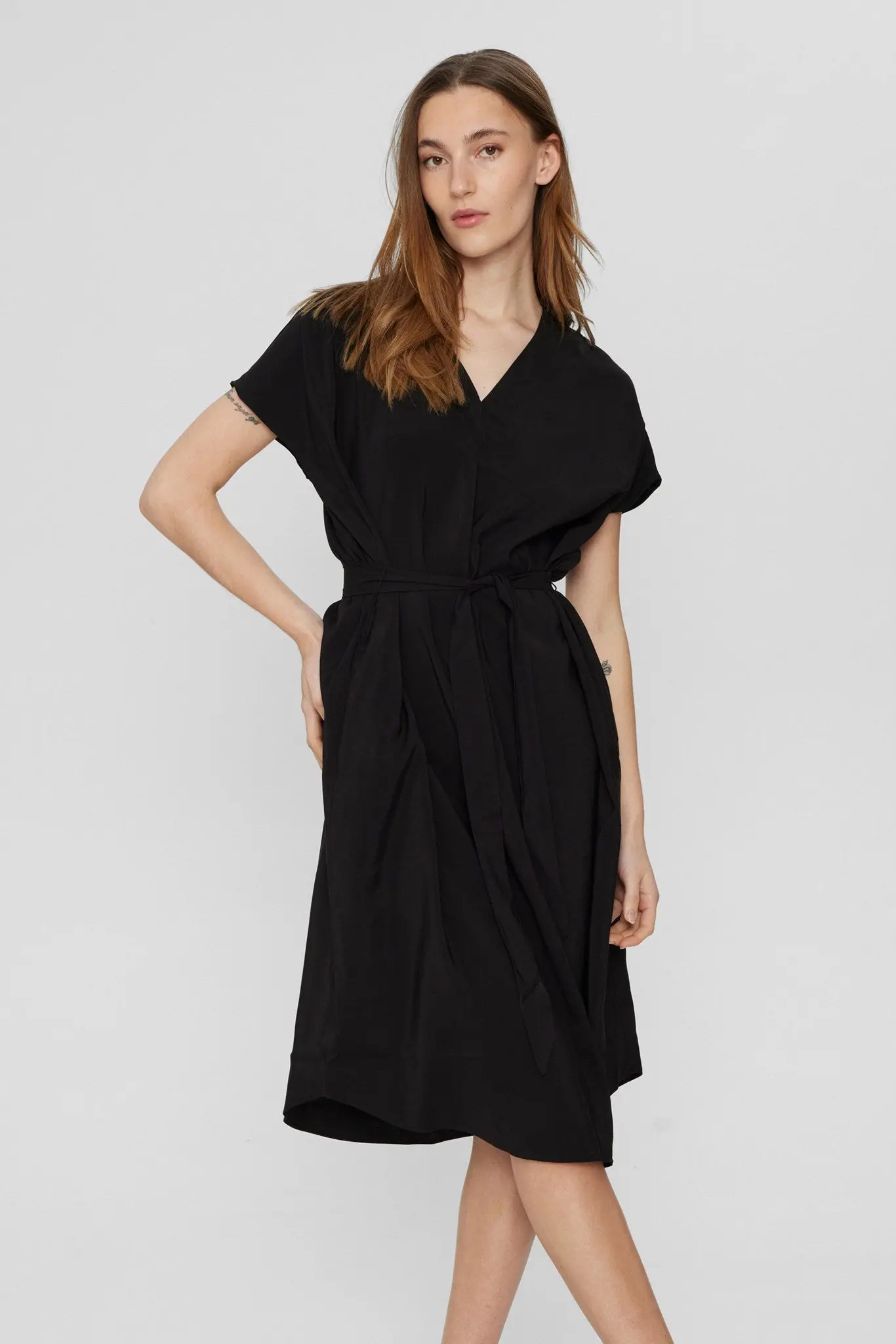 NUESSY DRESS - Caviar