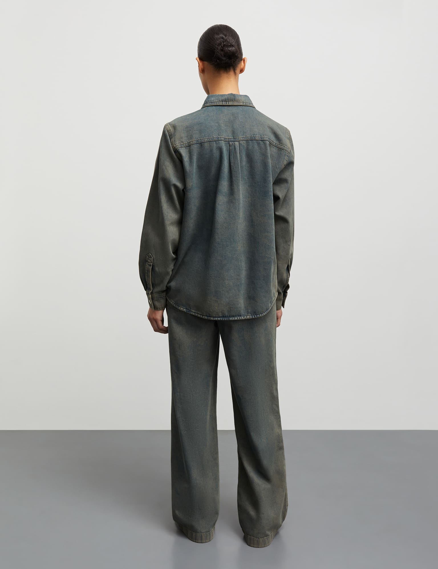 cosy-overdyed-crane-shirt-overdyed-kalamata_3.jpg Cosy Overdyed Crane Shirt, Overdyed Kalamata
